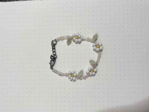 สร้อยข้มือดอกไม้