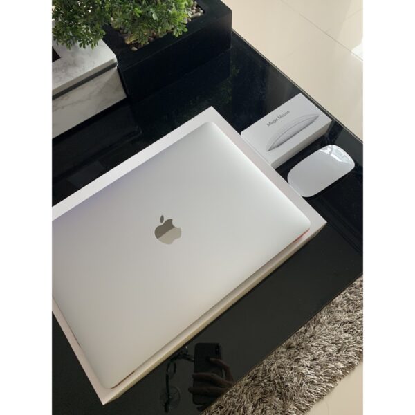 เสื้อเชิ้ตมือสอง เสื้อเชิ้ตมือสอง