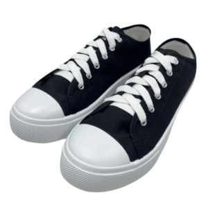 รองเท้าผ้าใบ